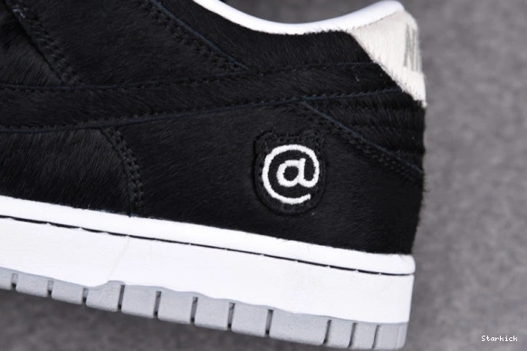 Dunk SB Nike Low Medicom Toy CZ5127-001 (2020) 0918